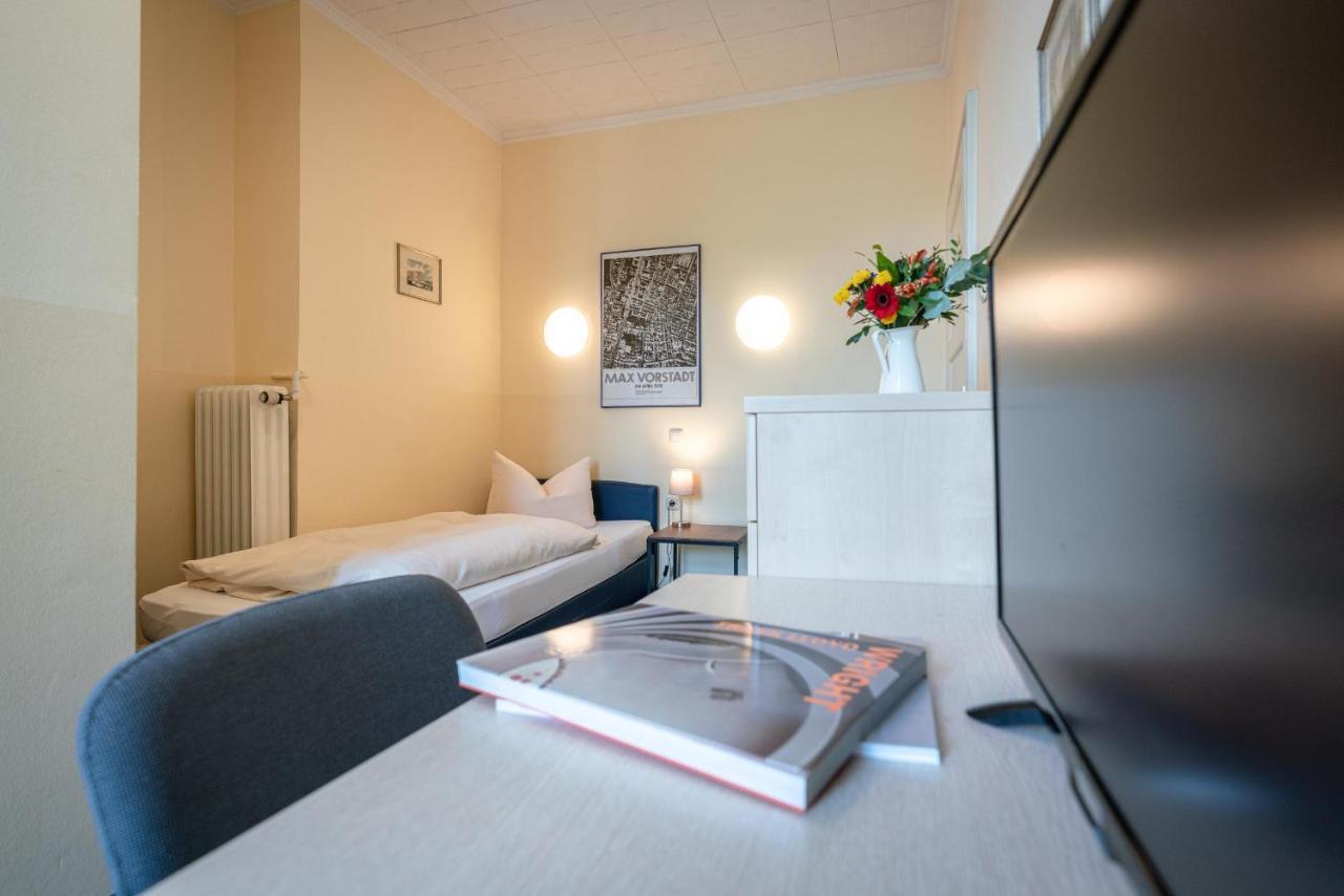 Hotel-Pension Am Siegestor München Eksteriør bilde
