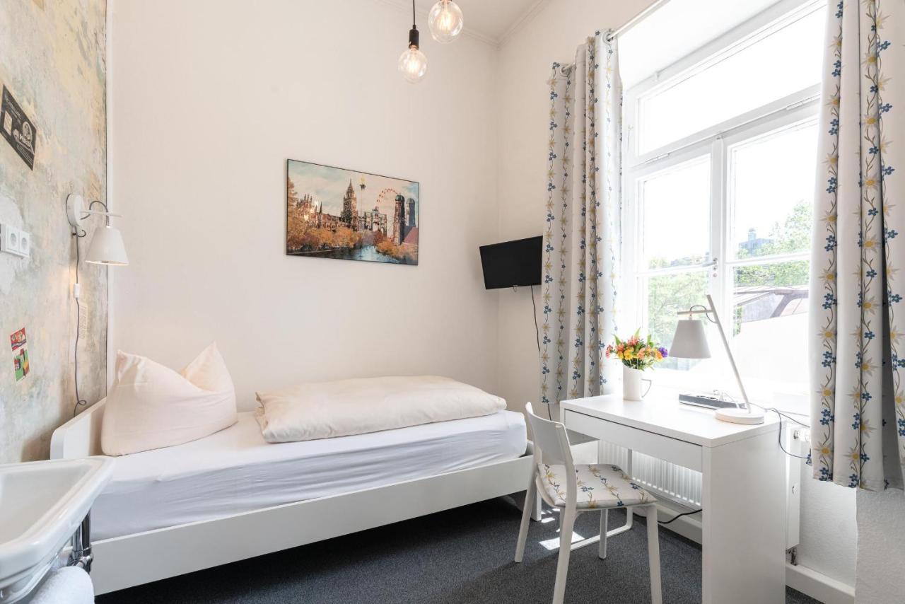 Hotel-Pension Am Siegestor München Eksteriør bilde