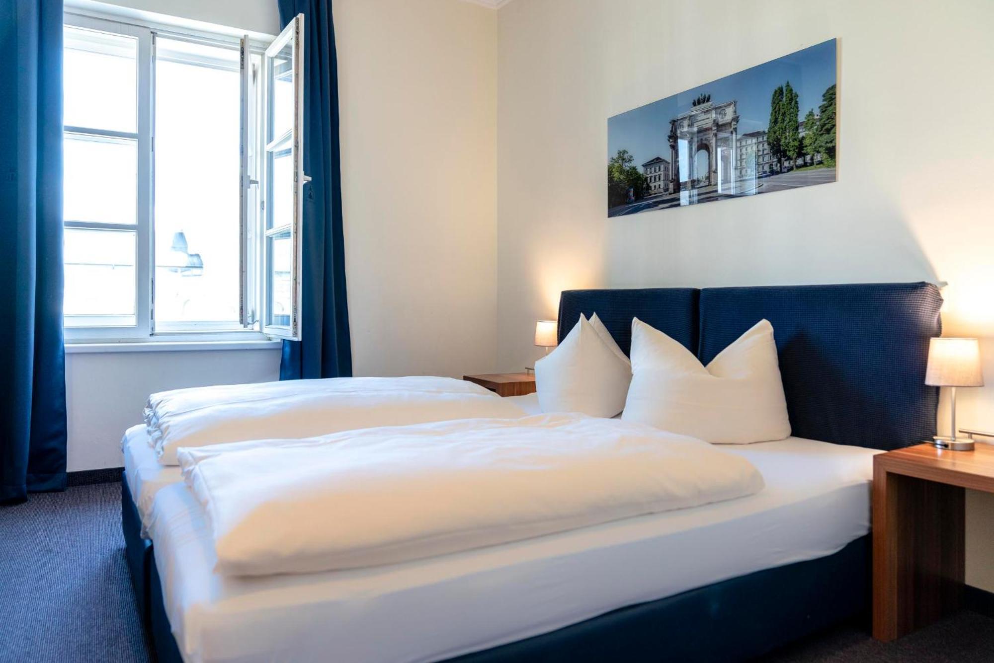 Hotel-Pension Am Siegestor München Eksteriør bilde