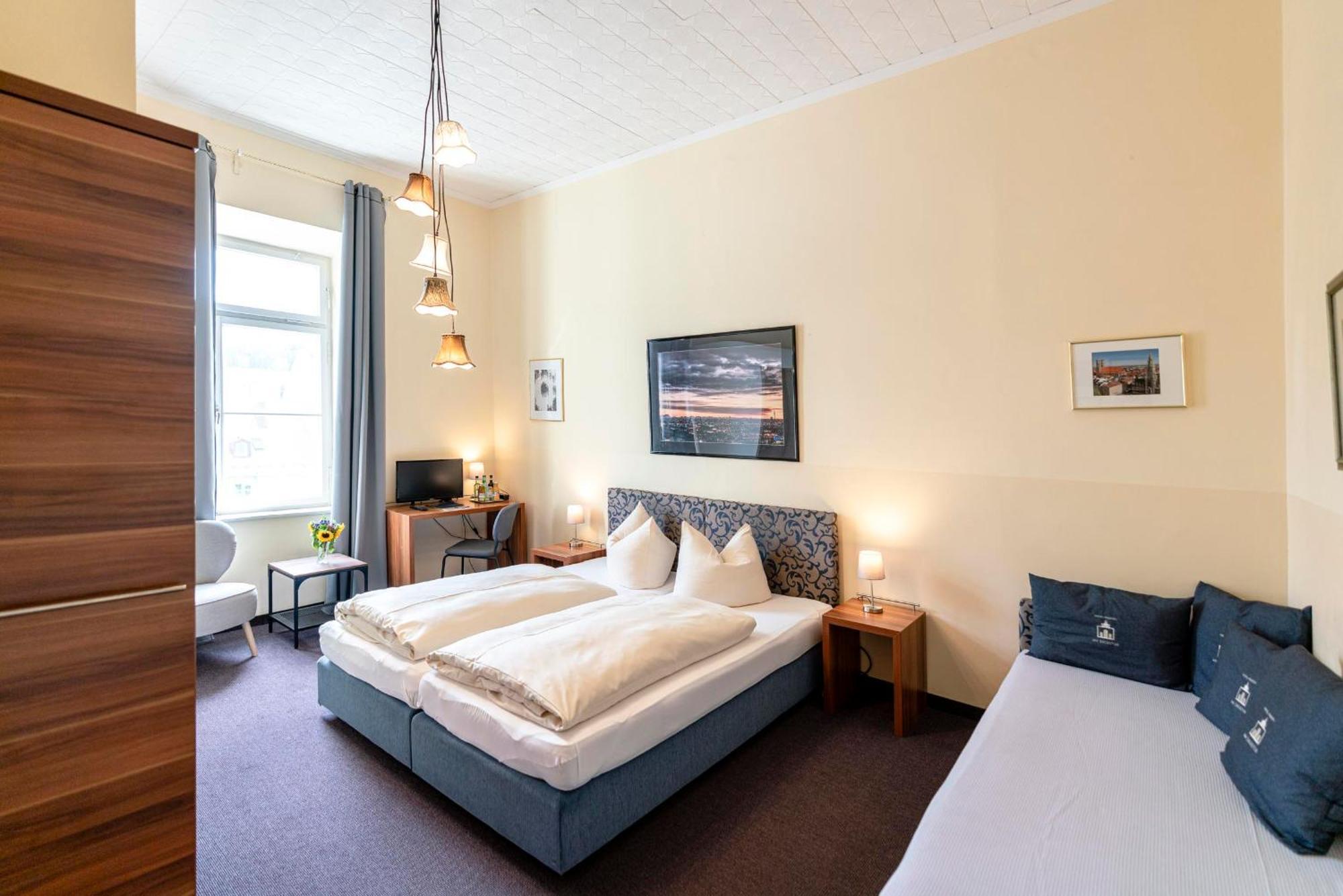 Hotel-Pension Am Siegestor München Eksteriør bilde